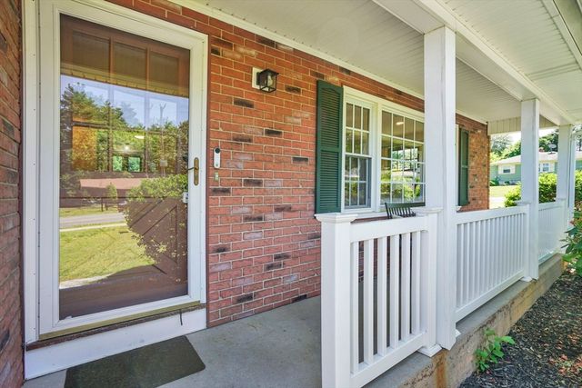 762 Center St, Ludlow, MA 01056
