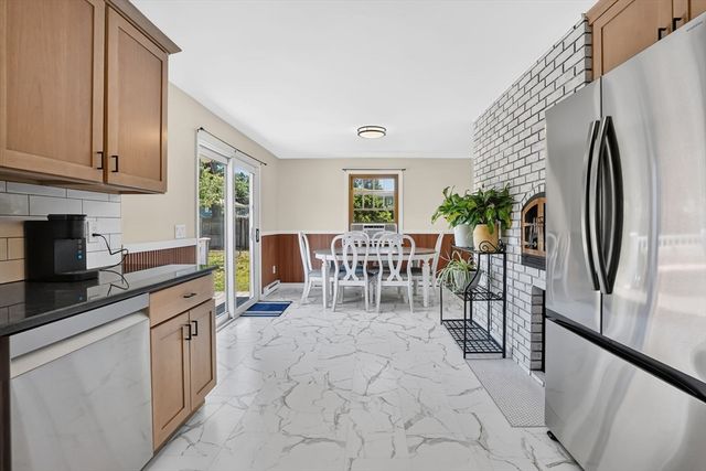 762 Center St, Ludlow, MA 01056