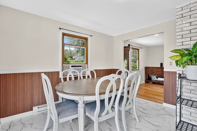 762 Center St, Ludlow, MA 01056