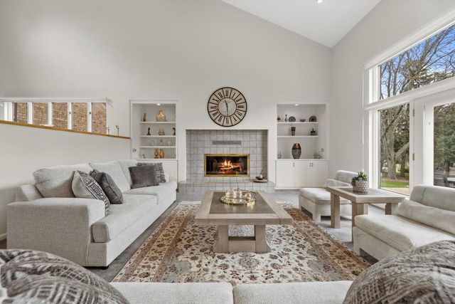 19755 Brian DRIVE, Brookfield, WI 53045