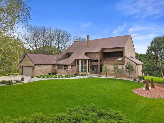 19755 Brian DRIVE, Brookfield, WI 53045
