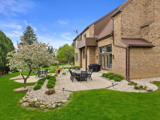 19755 Brian DRIVE, Brookfield, WI 53045