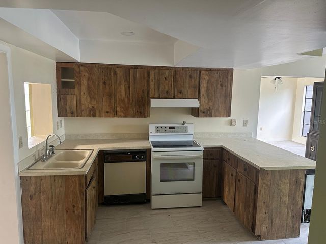 212 N CHESTNUT ROAD, Lakeland, FL 33815