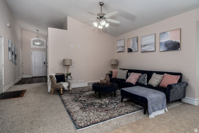 8699 S DIAMOND DOVE DR, West Jordan, UT 84088