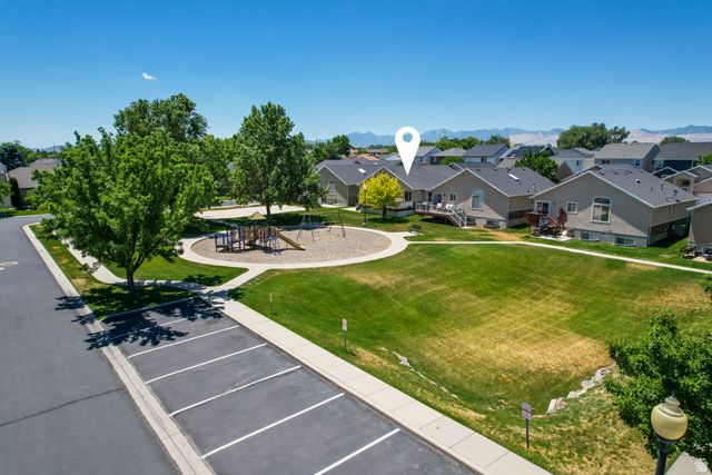 8699 S DIAMOND DOVE DR, West Jordan, UT 84088