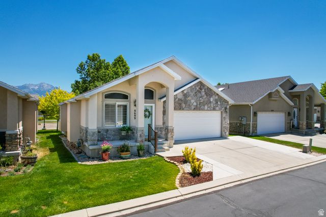 8699 S DIAMOND DOVE DR, West Jordan, UT 84088