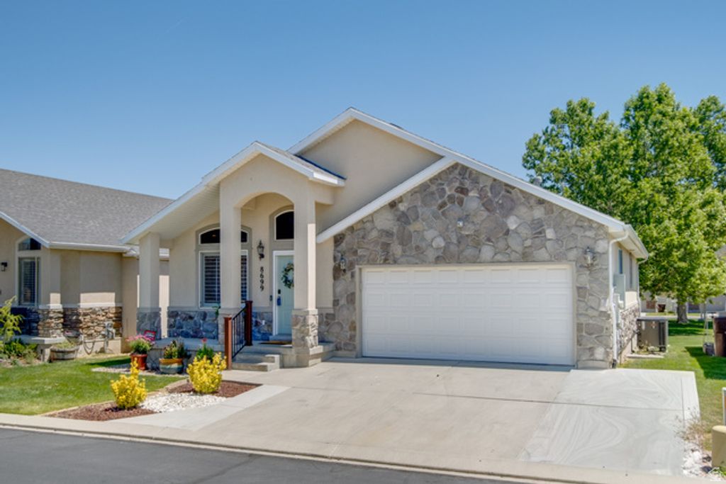 8699 S DIAMOND DOVE DR, West Jordan, UT 84088