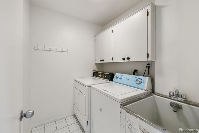 7137 Pebble Park Drive, West Bloomfield, MI 48322