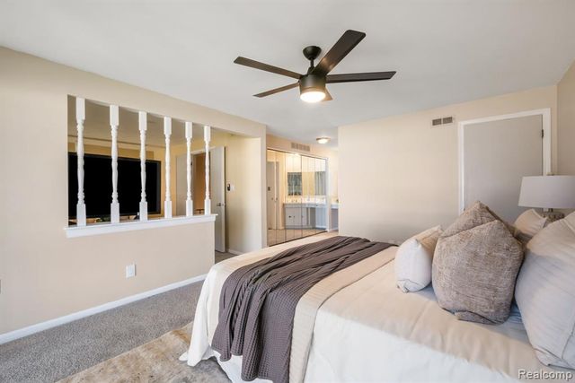 7137 Pebble Park Drive, West Bloomfield, MI 48322