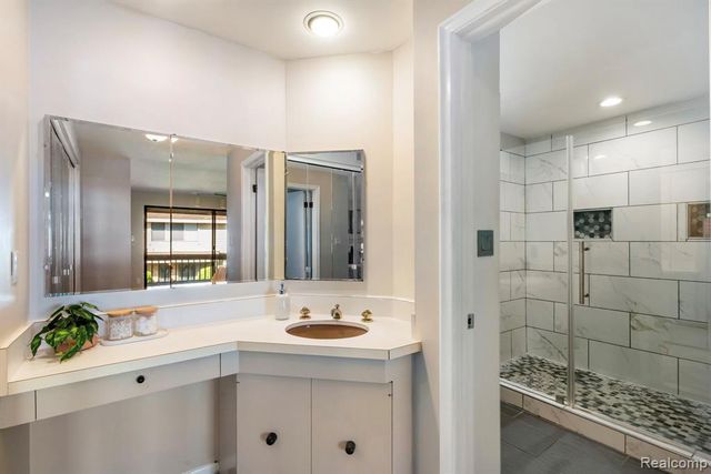 7137 Pebble Park Drive, West Bloomfield, MI 48322