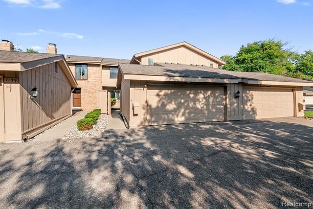 7137 Pebble Park Drive, West Bloomfield, MI 48322