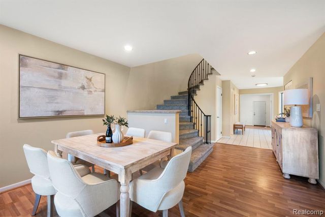 7137 Pebble Park Drive, West Bloomfield, MI 48322