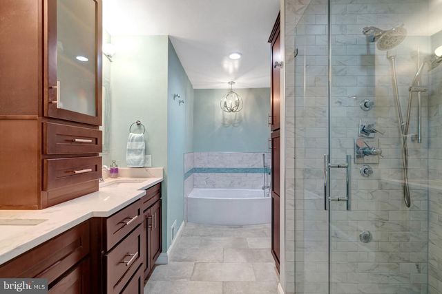 7838 ASHLEY GLEN RD, Annandale, VA 22003