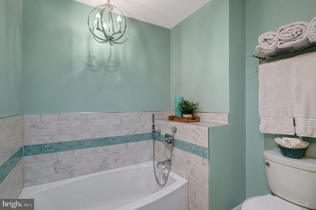 7838 ASHLEY GLEN RD, Annandale, VA 22003