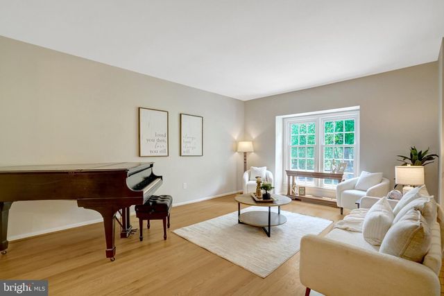 7838 ASHLEY GLEN RD, Annandale, VA 22003