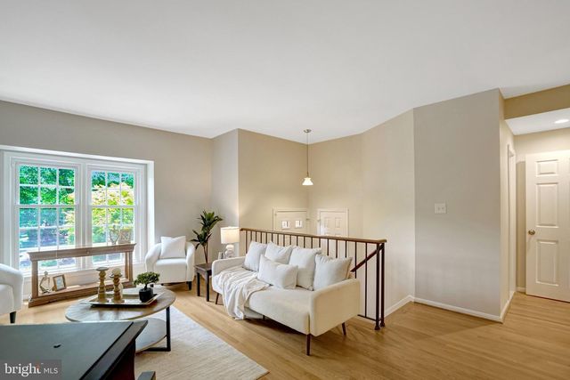 7838 ASHLEY GLEN RD, Annandale, VA 22003