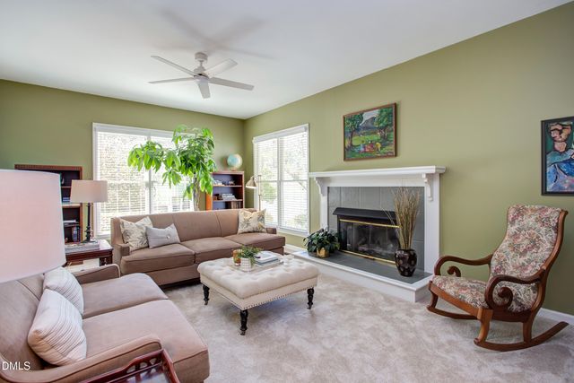 100 Glenview Place, Chapel Hill, NC 27514