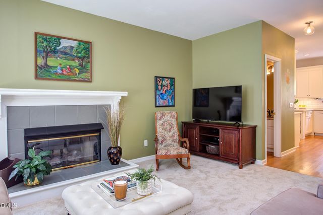 100 Glenview Place, Chapel Hill, NC 27514