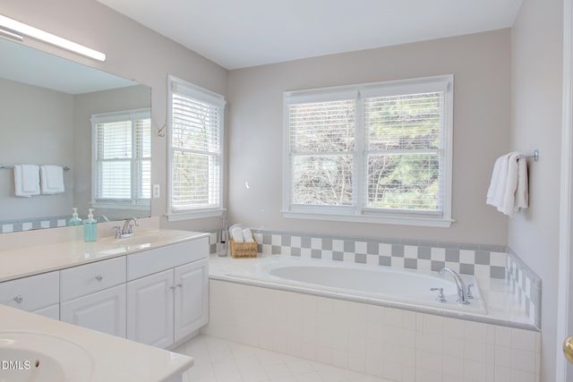 100 Glenview Place, Chapel Hill, NC 27514