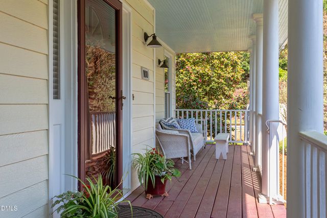 100 Glenview Place, Chapel Hill, NC 27514