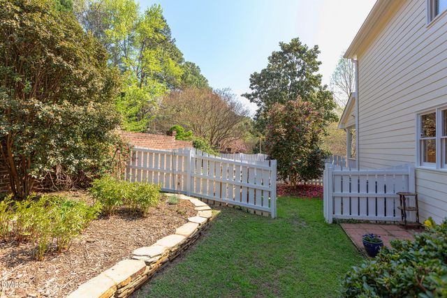 100 Glenview Place, Chapel Hill, NC 27514