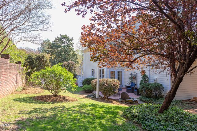 100 Glenview Place, Chapel Hill, NC 27514