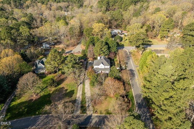 100 Glenview Place, Chapel Hill, NC 27514