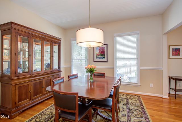 100 Glenview Place, Chapel Hill, NC 27514