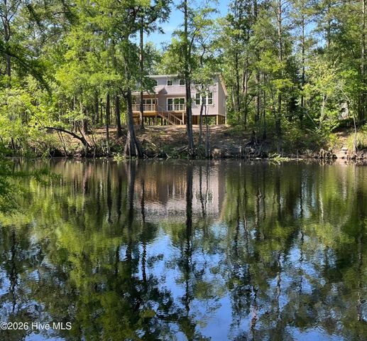 12374 Shaw Highway, Burgaw, NC 28425
