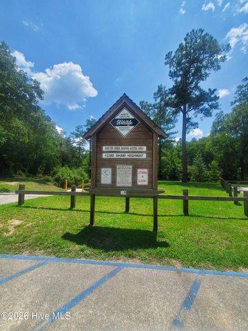 12374 Shaw Highway, Burgaw, NC 28425