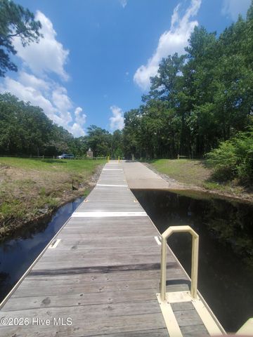 12374 Shaw Highway, Burgaw, NC 28425