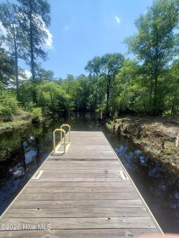 12374 Shaw Highway, Burgaw, NC 28425