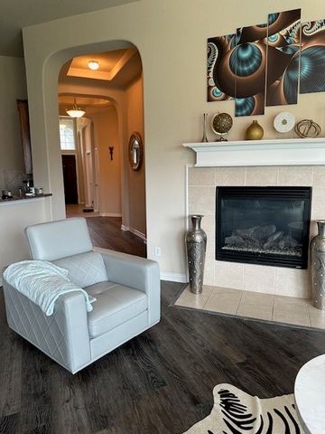 1005 Trailwood Drive, Desoto, TX 75115