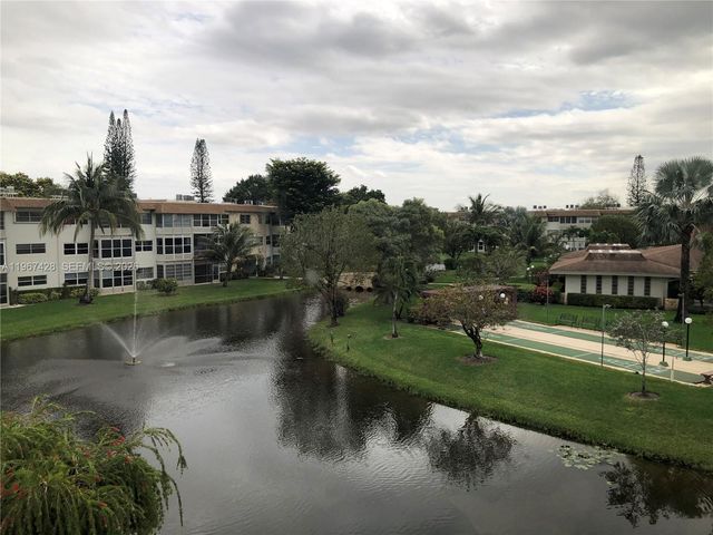 4806 NW 36th St 607, Lauderdale Lakes, FL 33319