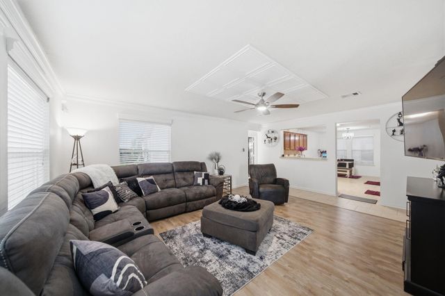 6619 Romsley Lane, Houston, TX 77049