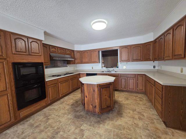 104 CR 7010, Wynne, AR 72396