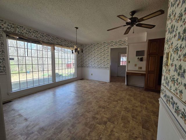 104 CR 7010, Wynne, AR 72396