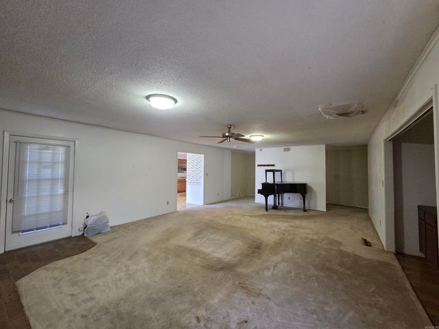 104 CR 7010, Wynne, AR 72396