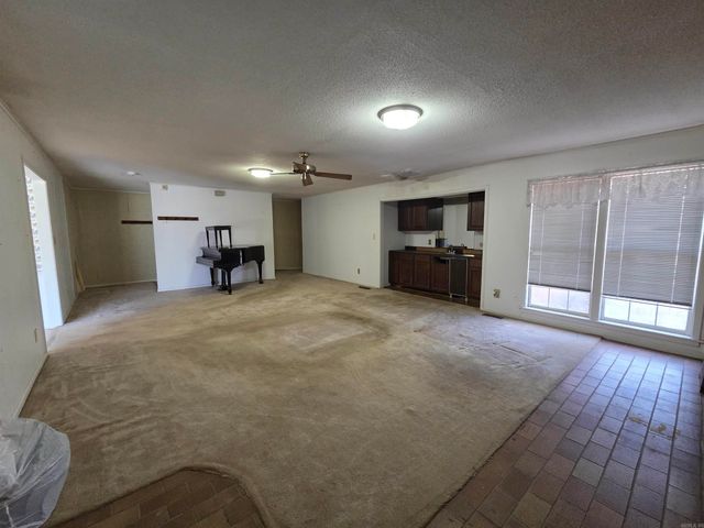 104 CR 7010, Wynne, AR 72396