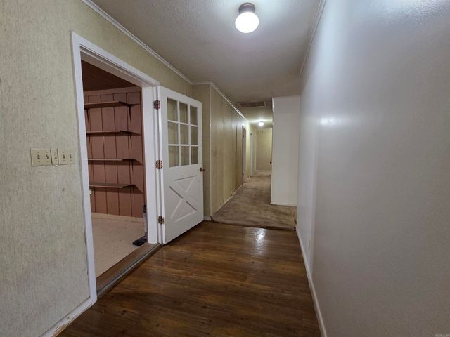 104 CR 7010, Wynne, AR 72396