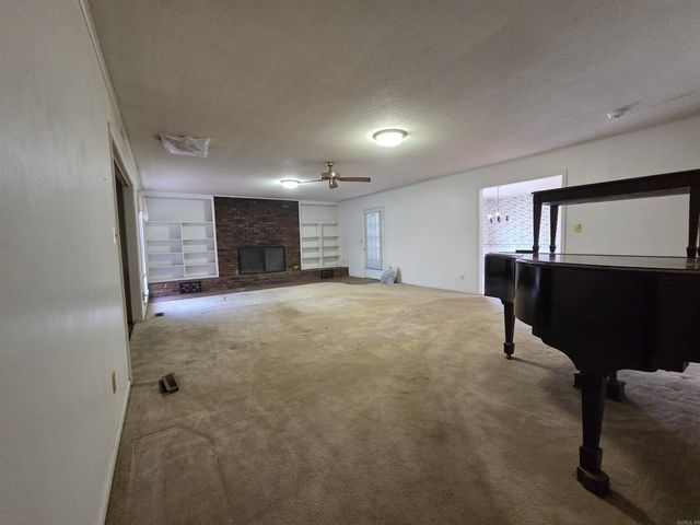 104 CR 7010, Wynne, AR 72396