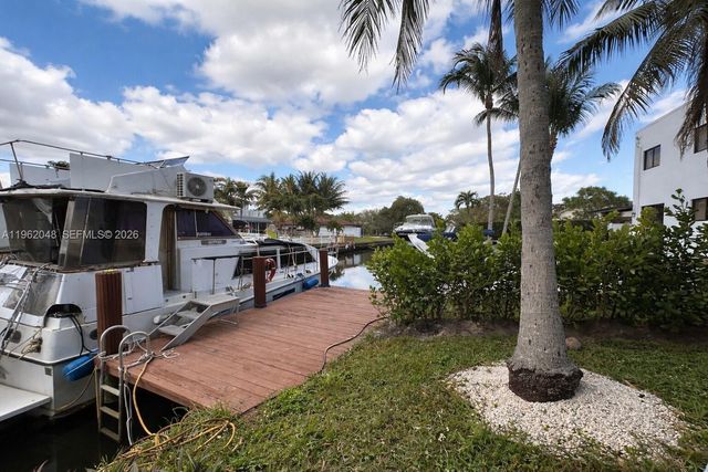 4396 SW 25th Ter 1-2, Dania Beach, FL 33312