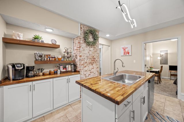 320 Logan Street, Frankfort, KY 40601