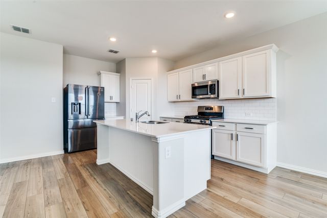 1042 Manuel Drive, Fate, TX 75087