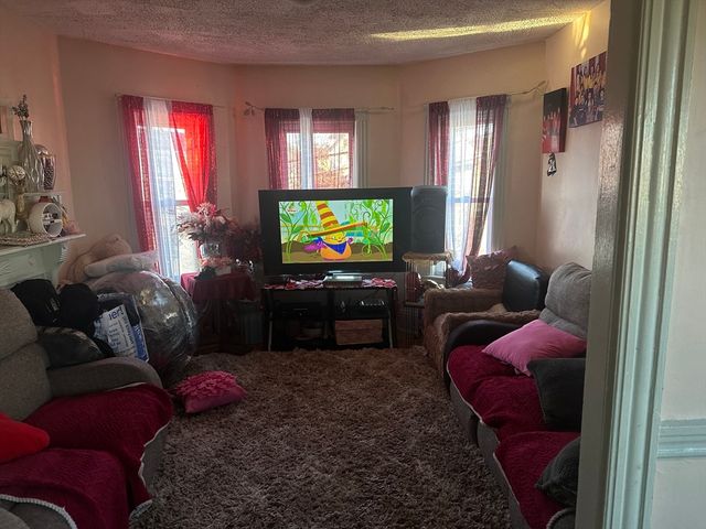 105 Summer St, Everett, MA 02149