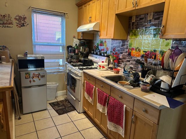 105 Summer St, Everett, MA 02149