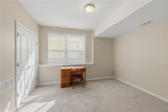 3717 S Bolger Court, Independence, MO 64055