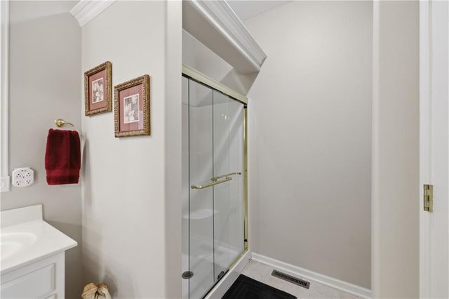 3717 S Bolger Court, Independence, MO 64055