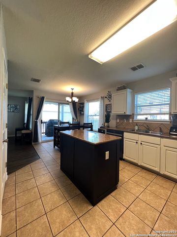 646 LYNX MTN, San Antonio, TX 78251