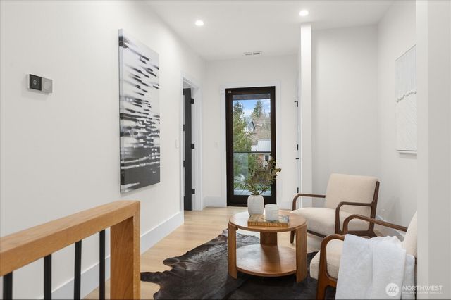 6523 39th Avenue NE, Seattle, WA 98115